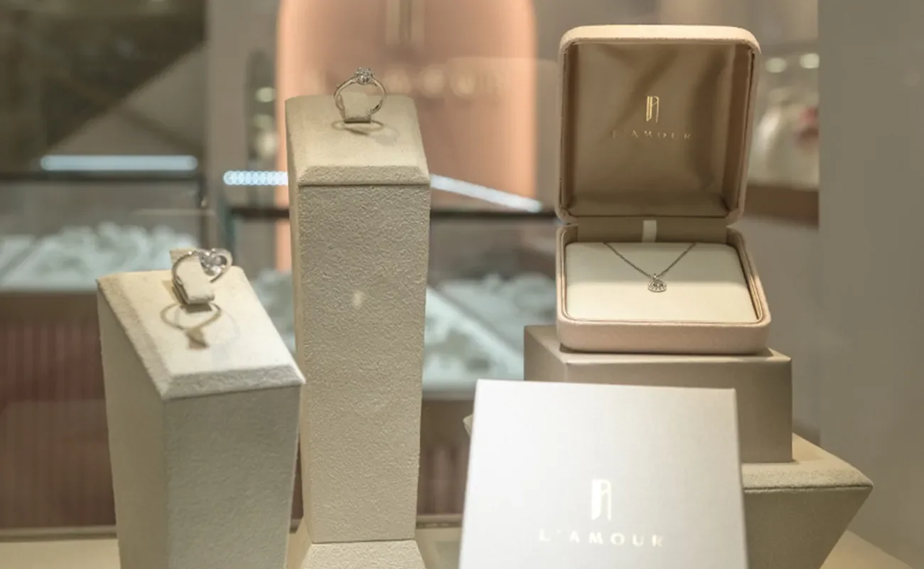 如何依照手指形狀挑選鑽戒呢？小撇步讓L’amour告訴你！